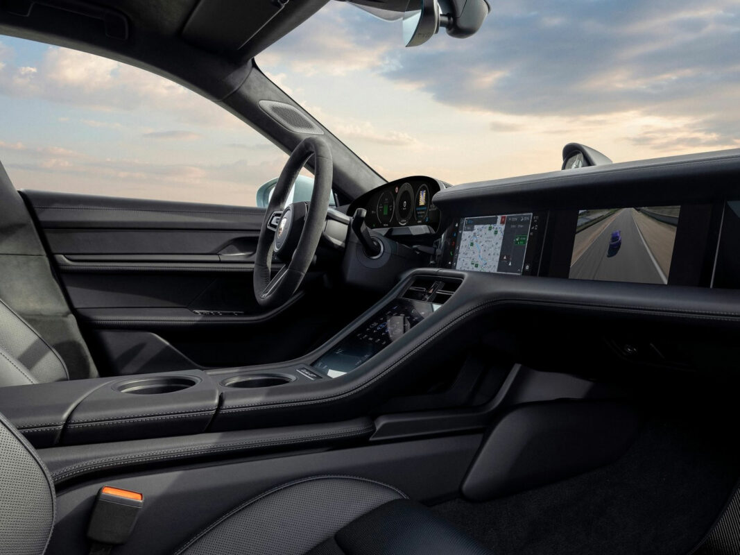 Porsche Taycan Turbo GT (12