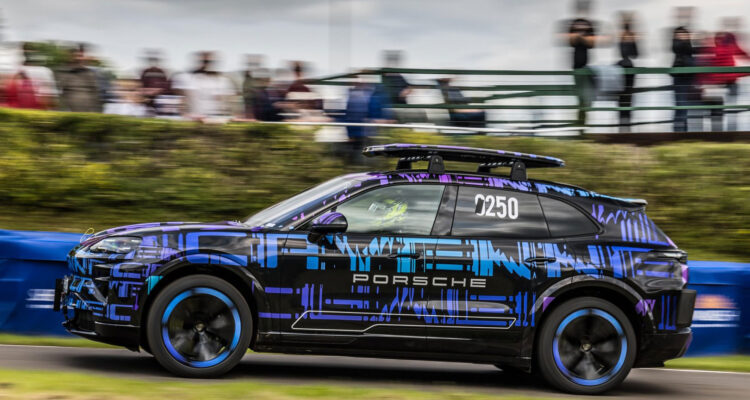 Porsche Cayenne Electric 2025 (2)