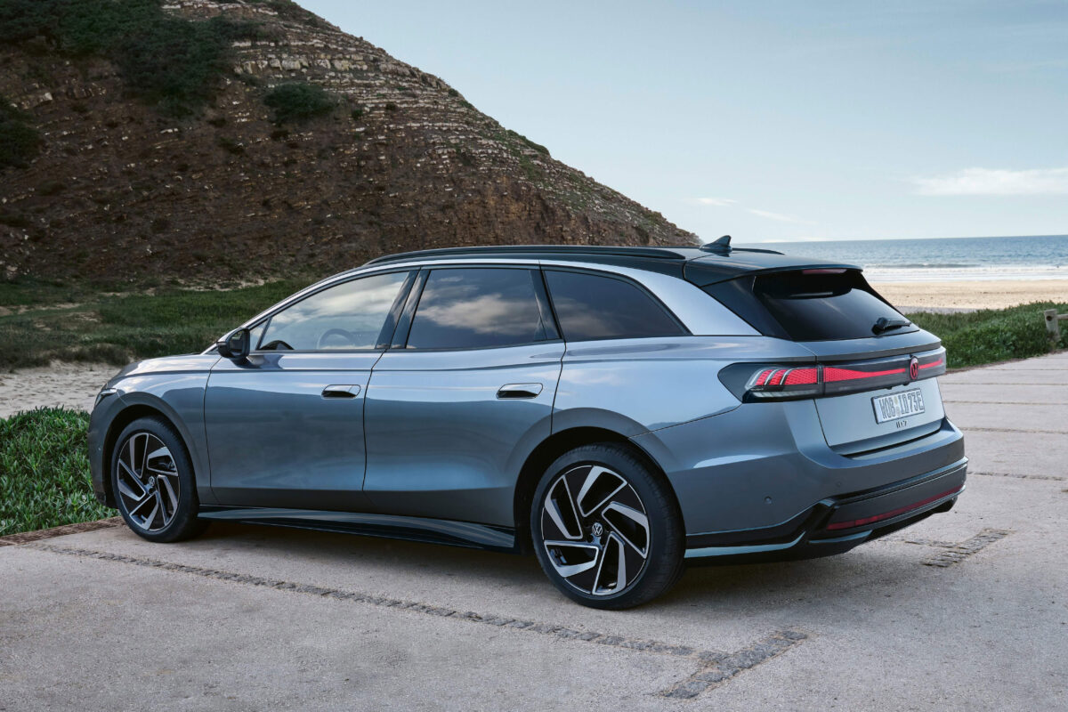 VW ID.7 Tourer 2024 (13)