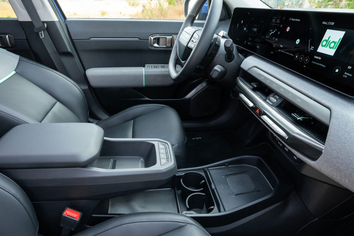 Kia EV4 Hatchback (11)