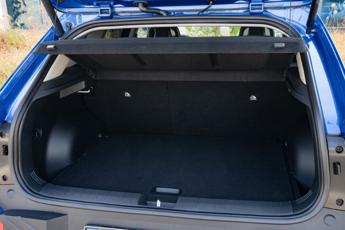 Kia EV4 Hatchback (14)