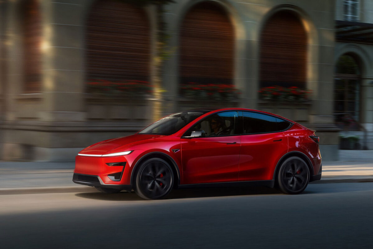 Tesla Model Y (4)