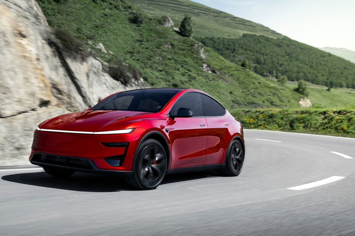 Tesla Model Y (9)