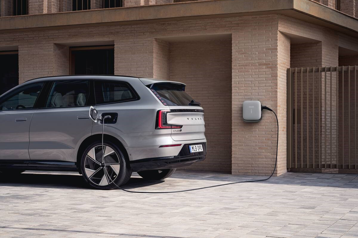 Volvo EX90 2026 (2)