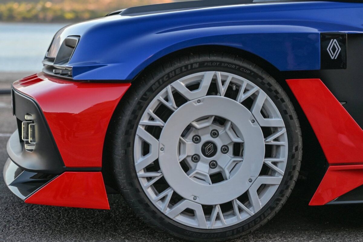 Renault 5 Turbo 3E 2027 HD 0bf0877c1bfa35c7937daf8f3cb953ad0bcd3efe9 (1)