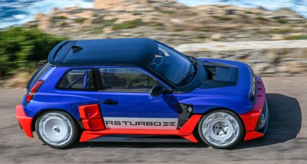 Renault 5 Turbo 3E 2027 HD 6e5ac5fa1bfa372daca0257f17ff21d74166bafe8 (1)