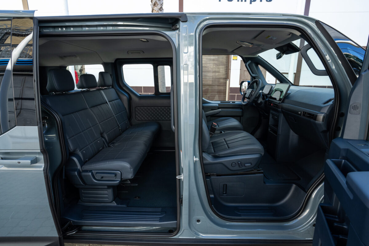 kia pv5 passenger (13)