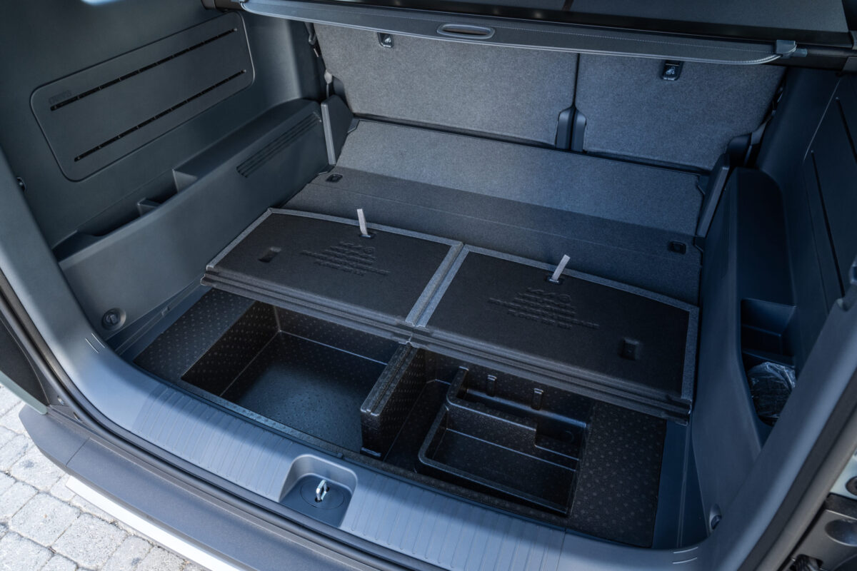 kia pv5 passenger (22)