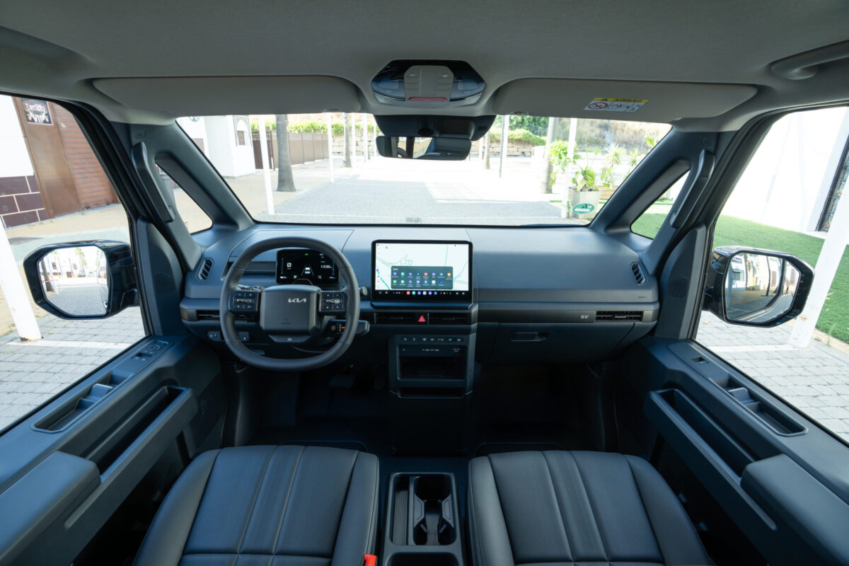 kia pv5 passenger (8)