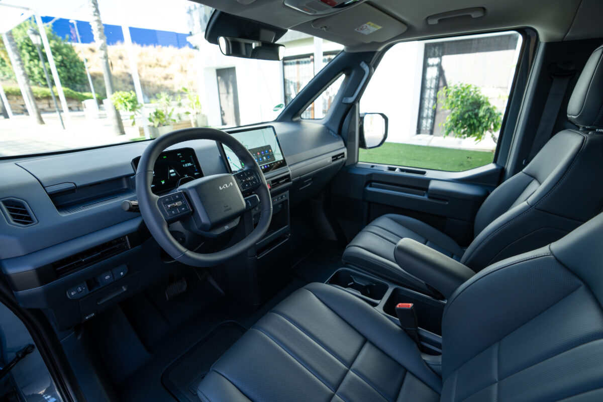 kia pv5 passenger (9)