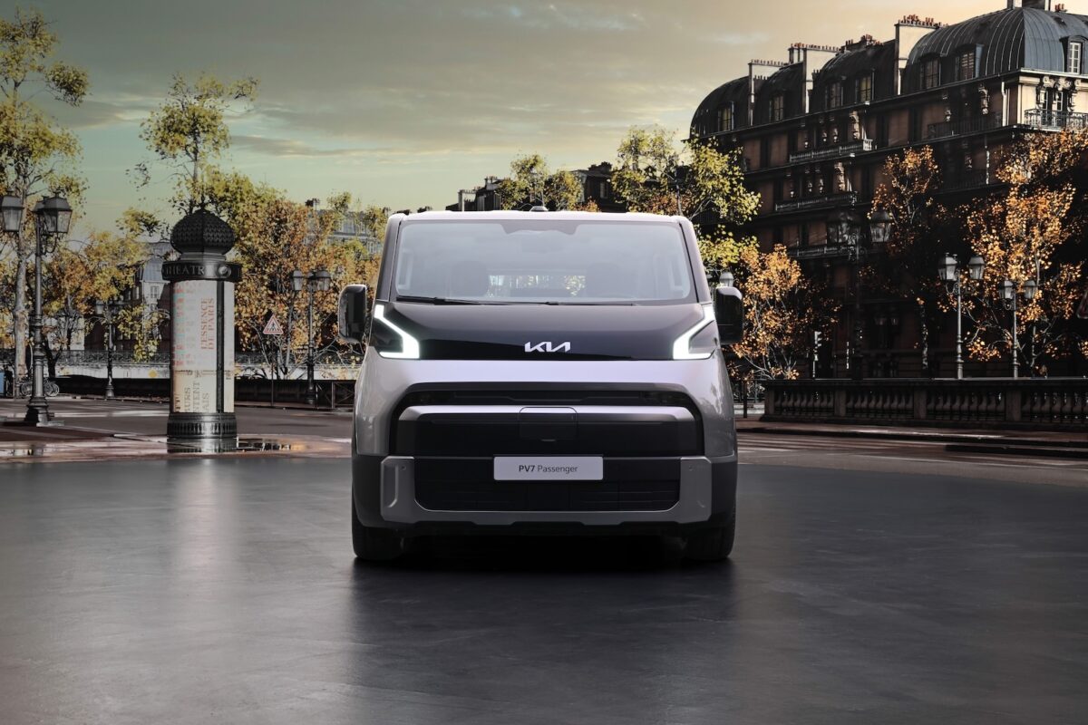 Kia PV7 Passenger 11