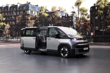 Kia PV7 Passenger 12
