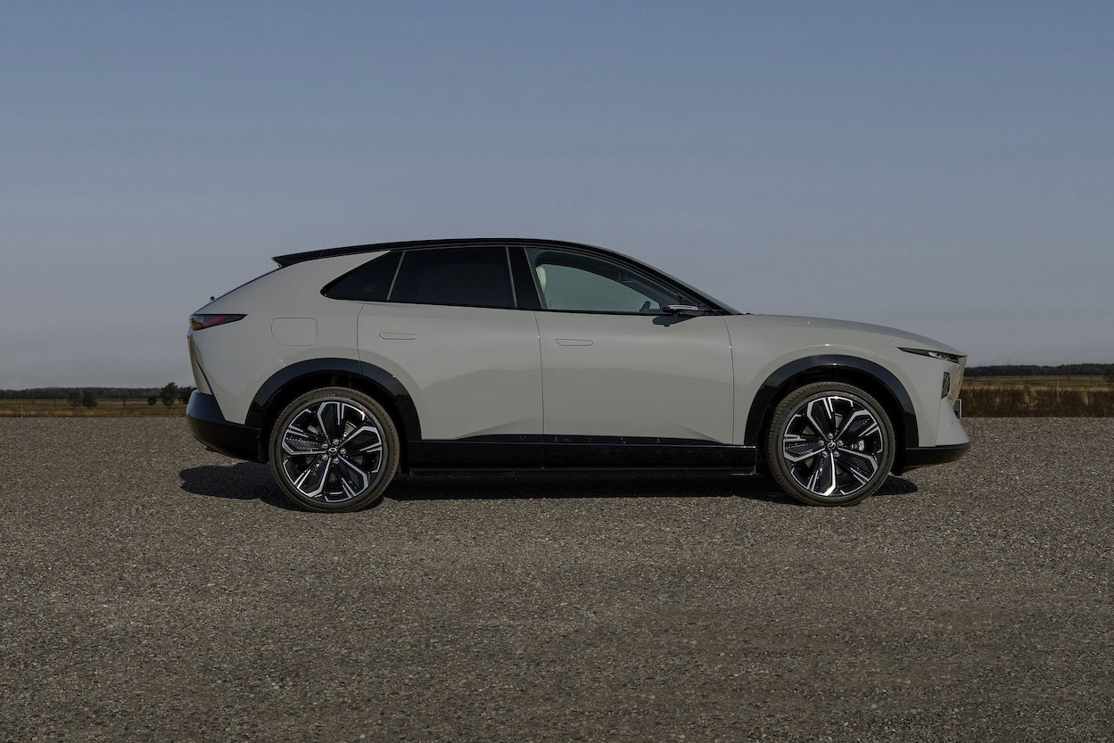 Mazda CX 6e (12)