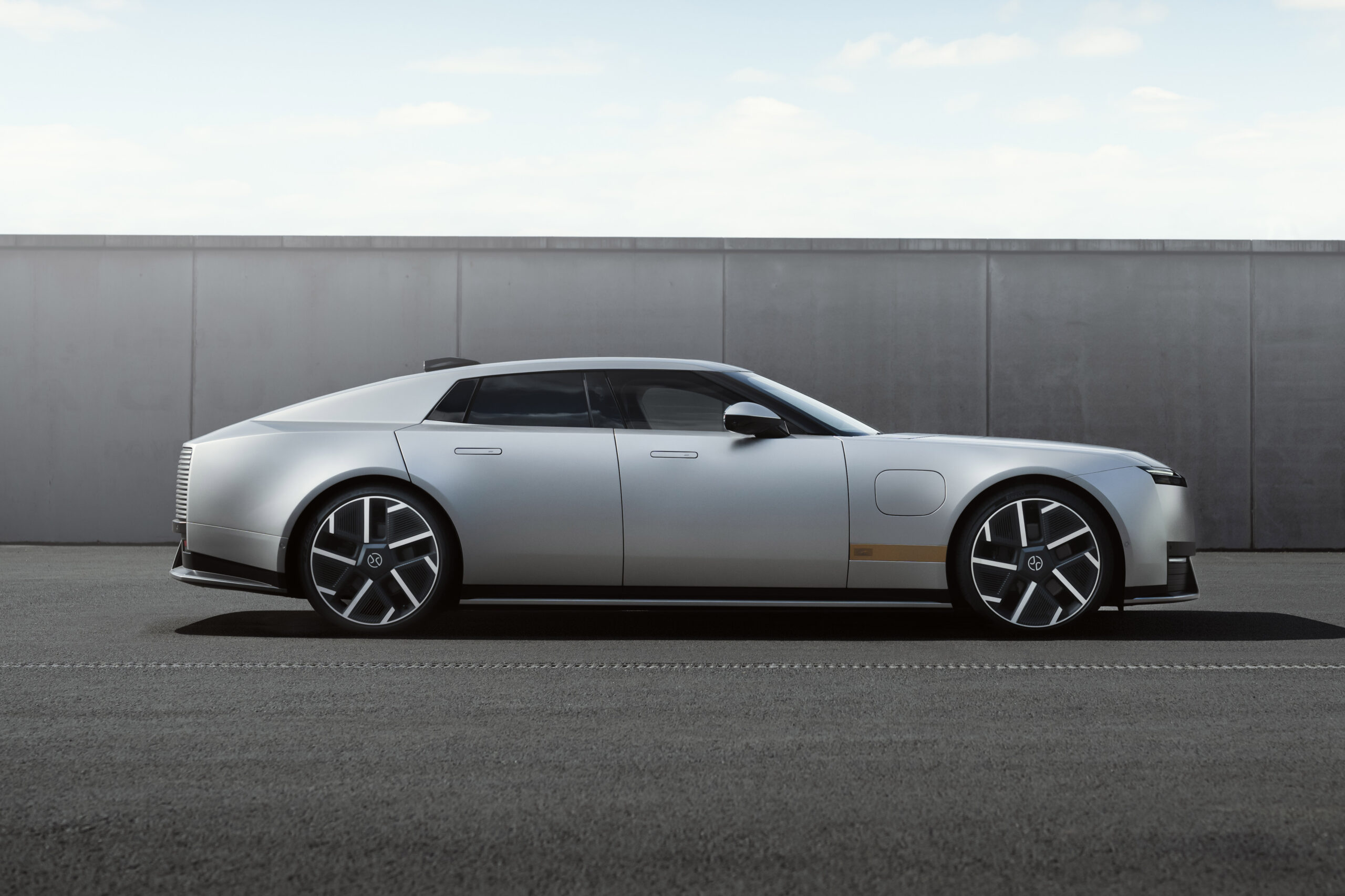 Jaguar Type 01 2026 (1)