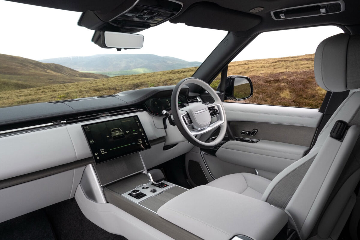 Range Rover Electric 24