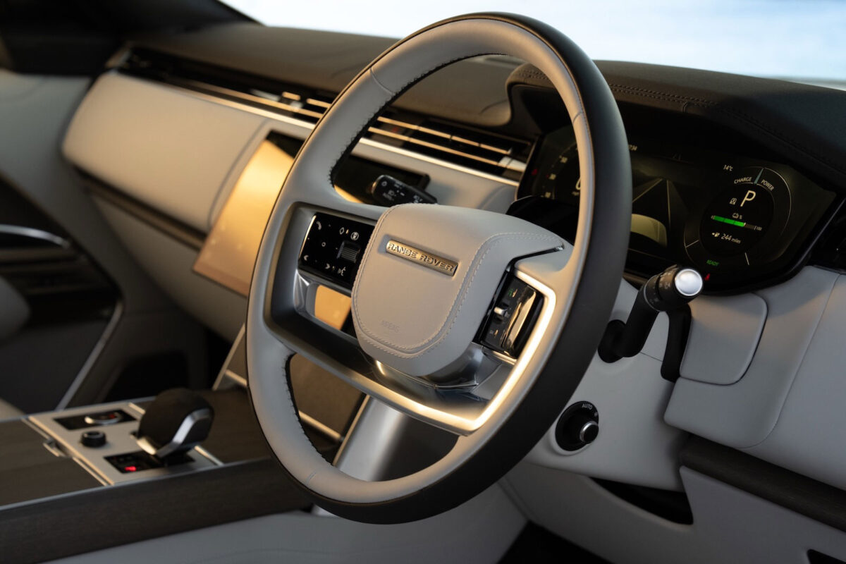 Range Rover Electric 3