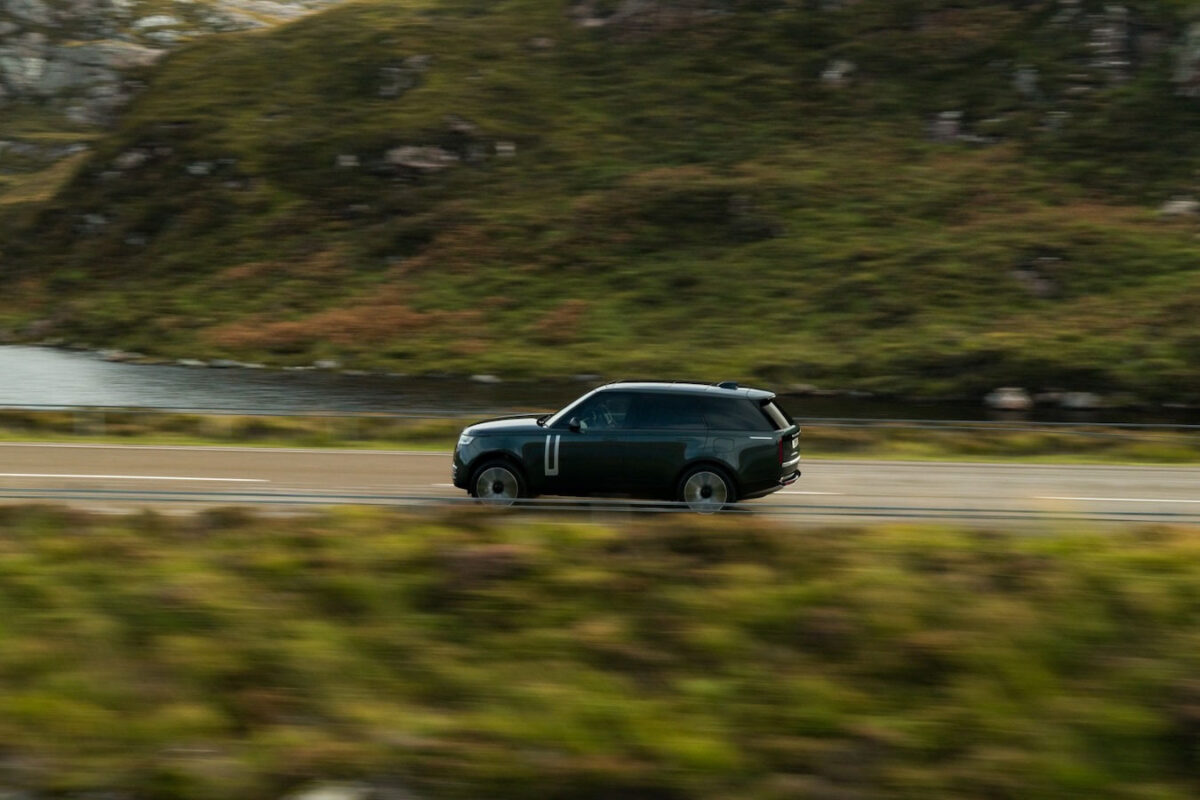Range Rover Electric 4