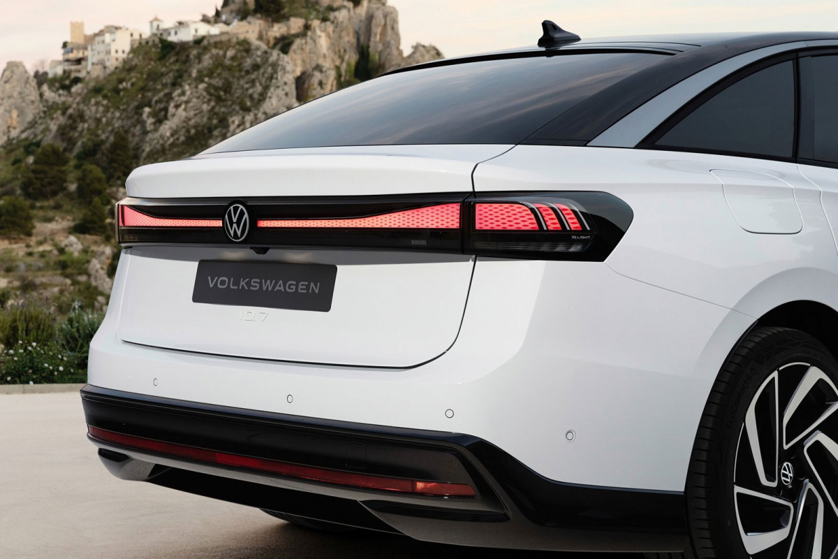 VW-ID.7-2023-(65)