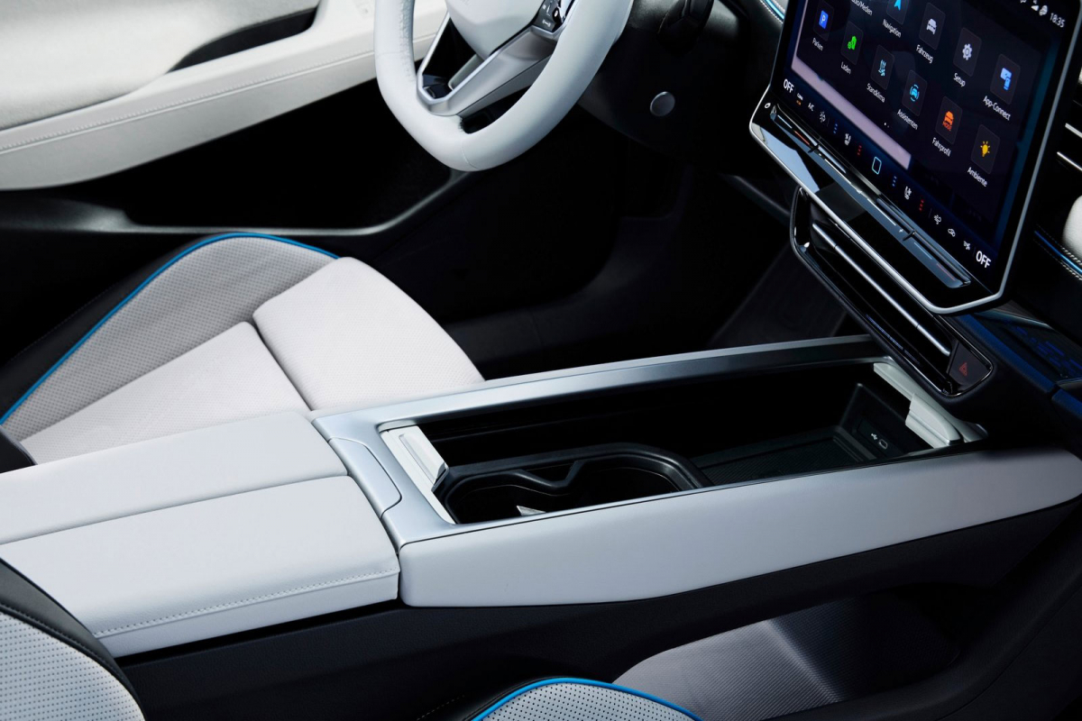 VW-ID.7-2023-(62)