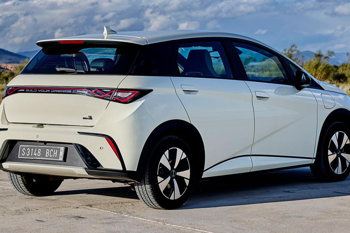 BYD-Dolphin-Europa-2023-12-1200x689
