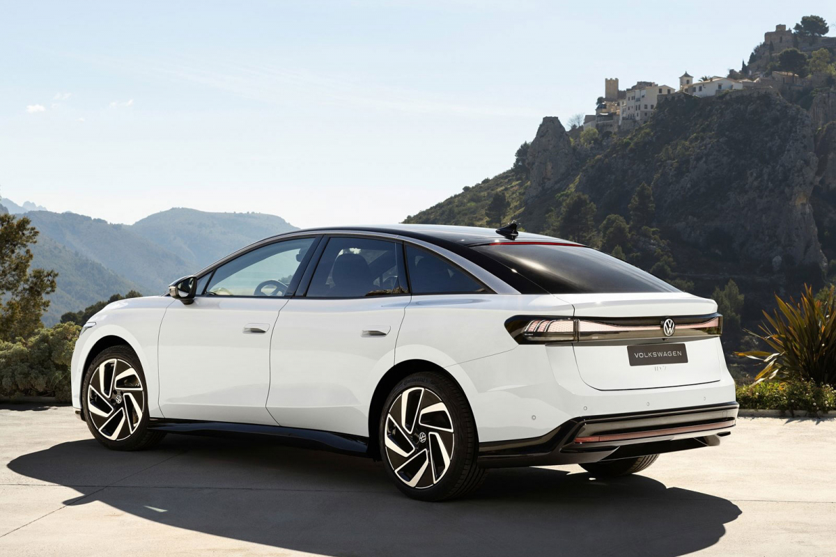 VW-ID.7-2023-(39)